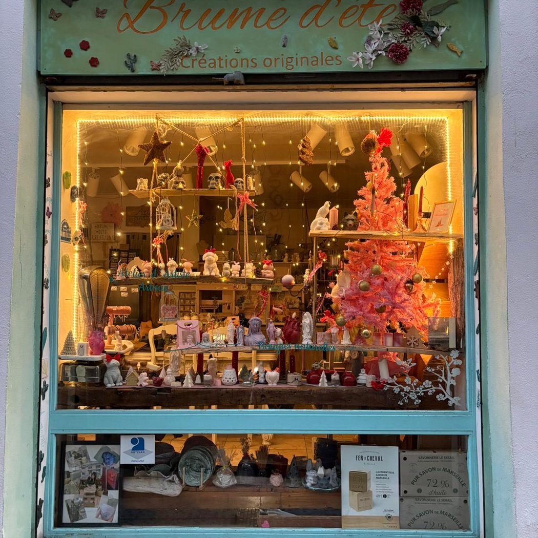 Brume d'été. Artisane créatrice marseillaise, boutique et salon de thé 2