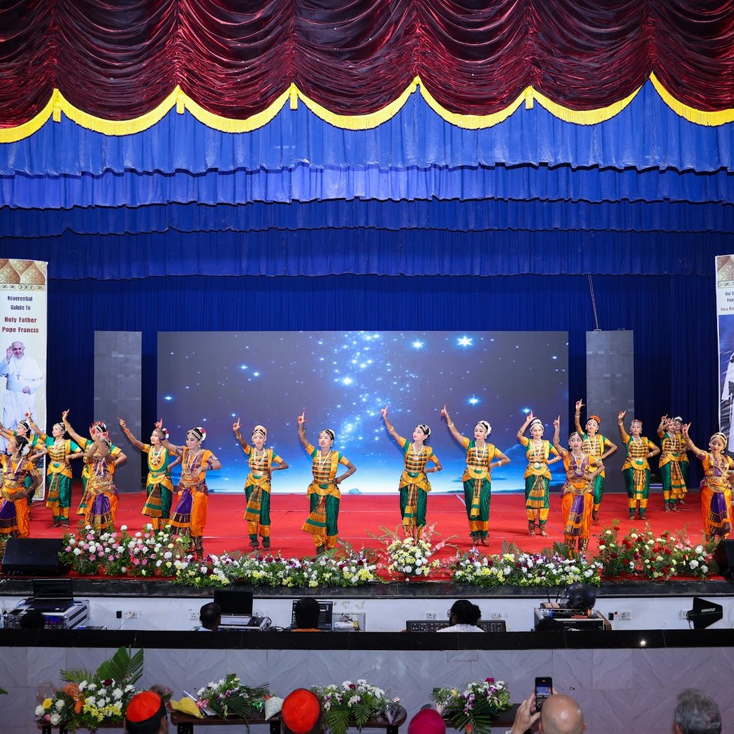 Kamarajar Arangam 1