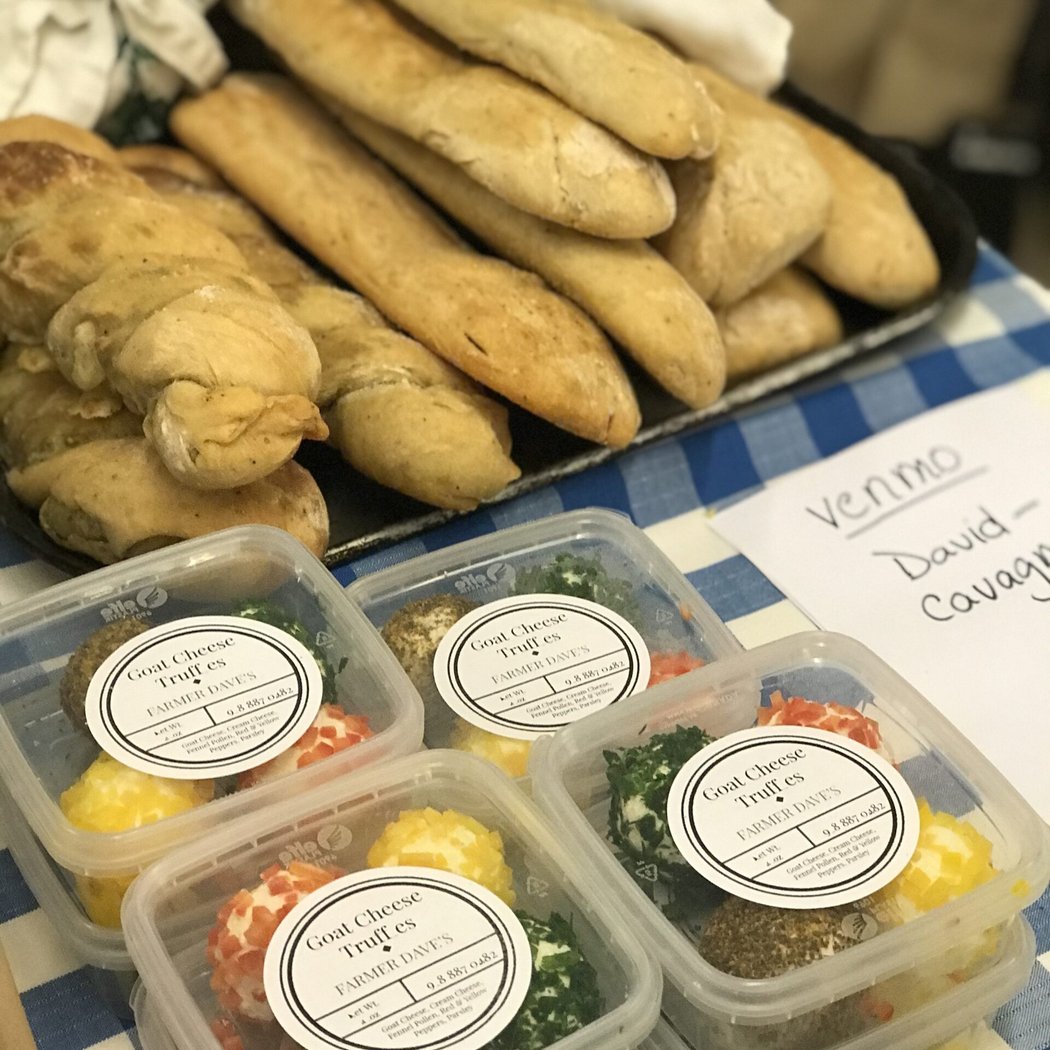 Edible Island Food Fair at the Holiday Hop 1