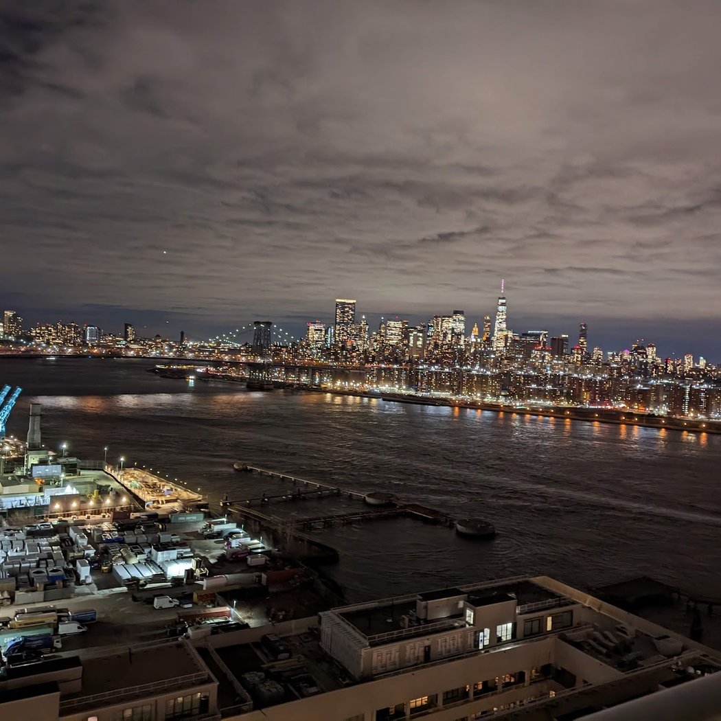 One Northside Piers 3