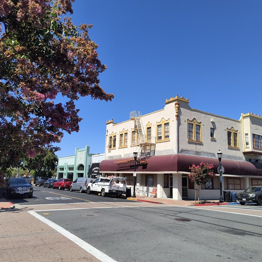 Martinez Historical Society Plaque: Hook Building circa 1927 1