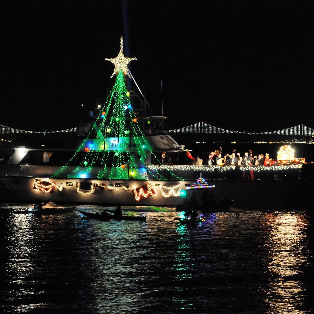 Sausalito Lighted Boat Parade + Fireworks 1