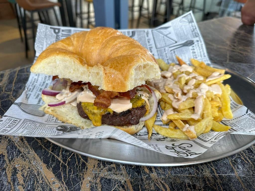 Burger Mentidero 1