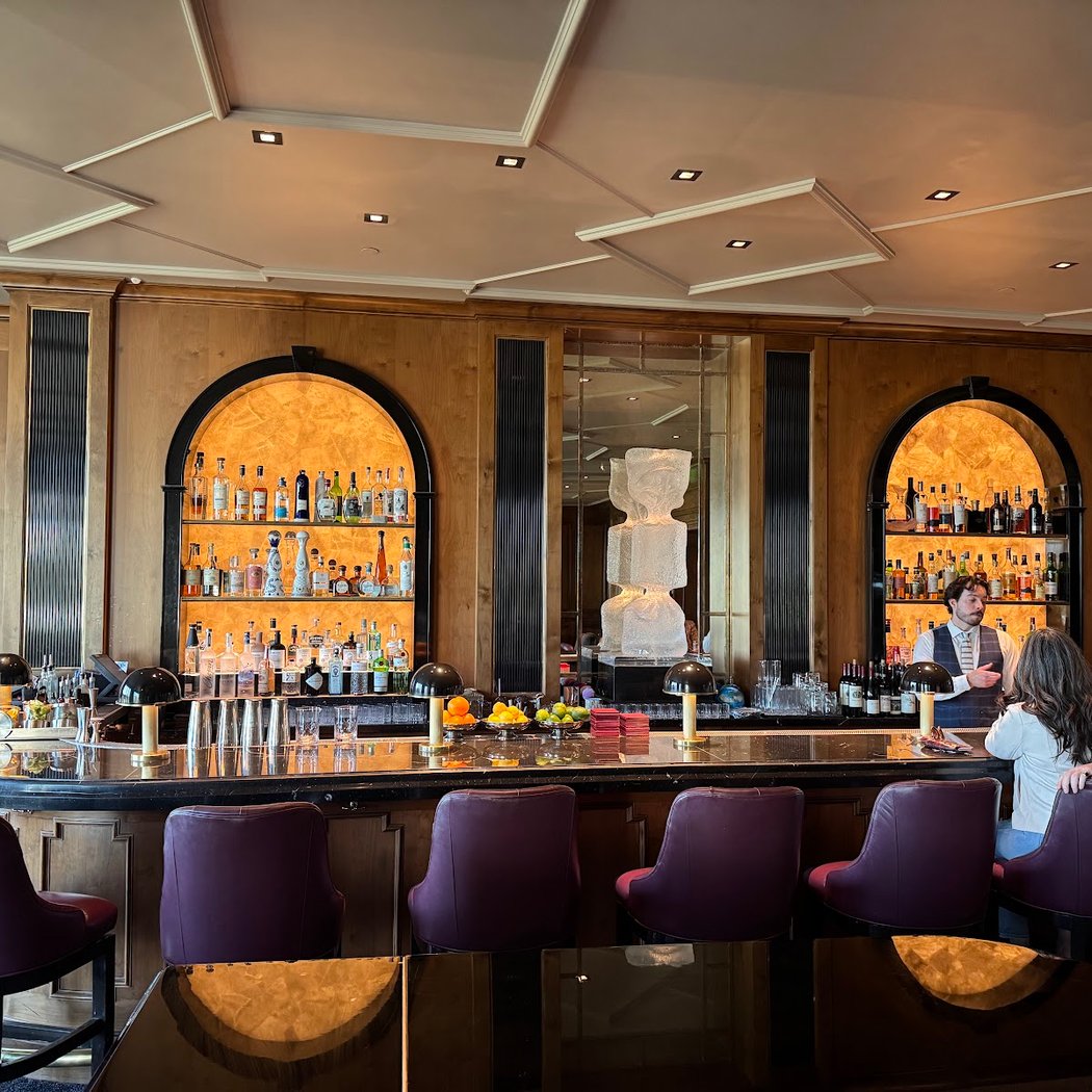 The Manor Bar 3