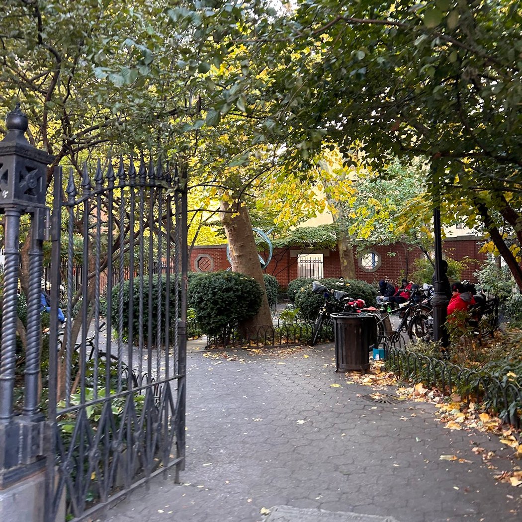 Downing Street Playground 3