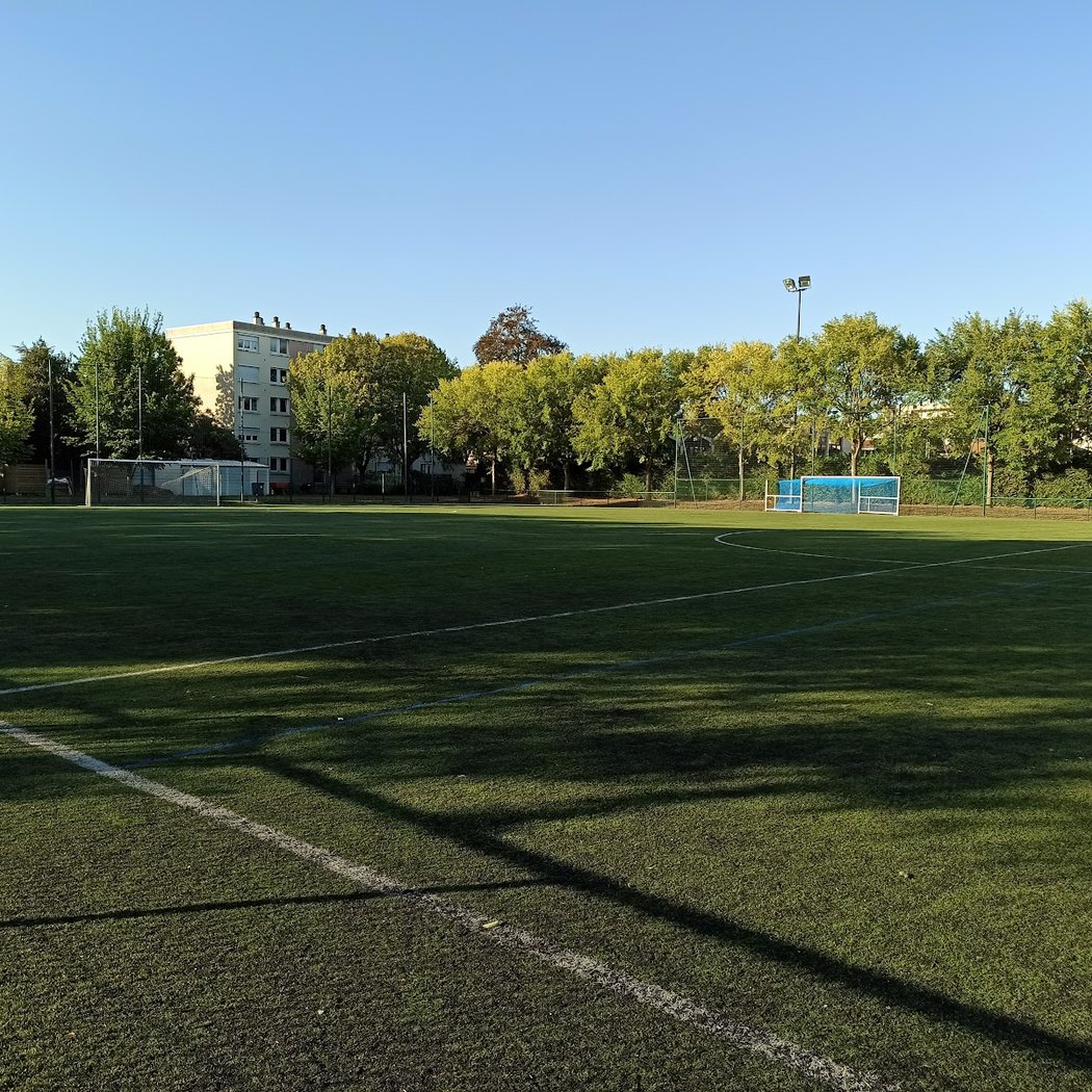Stade Léo Lagrange 2