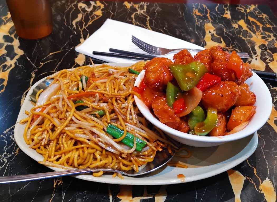 Mei Lai Wah | Wonton Noodle Garden 3