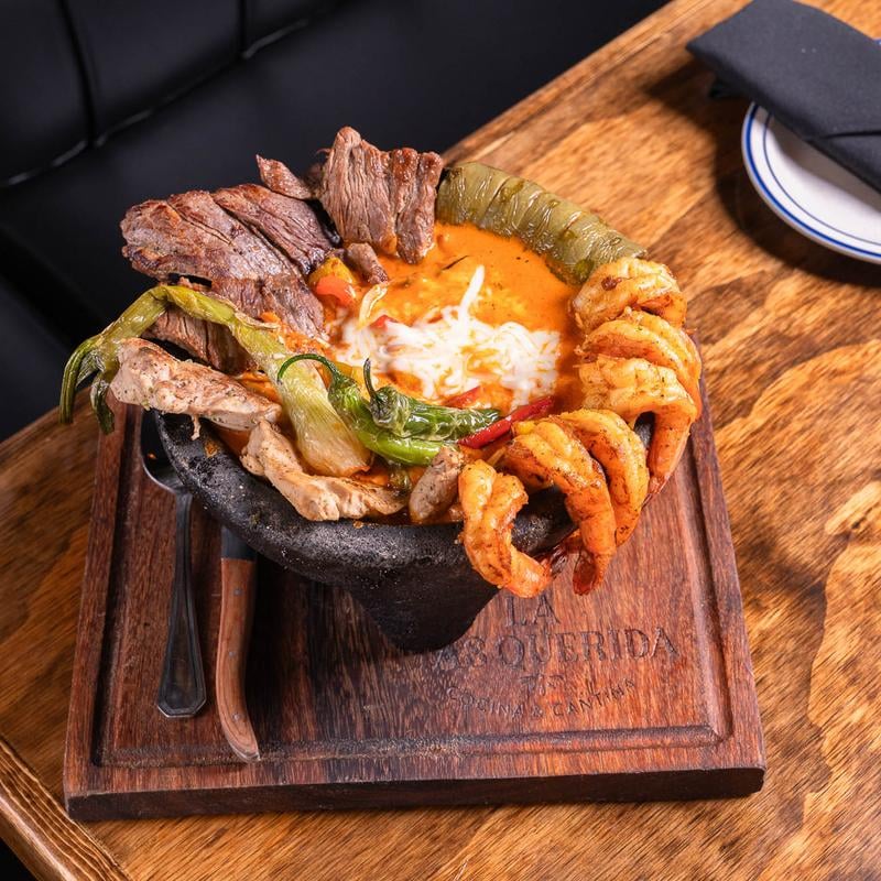 La Más Querida Cantina & Cocina 1