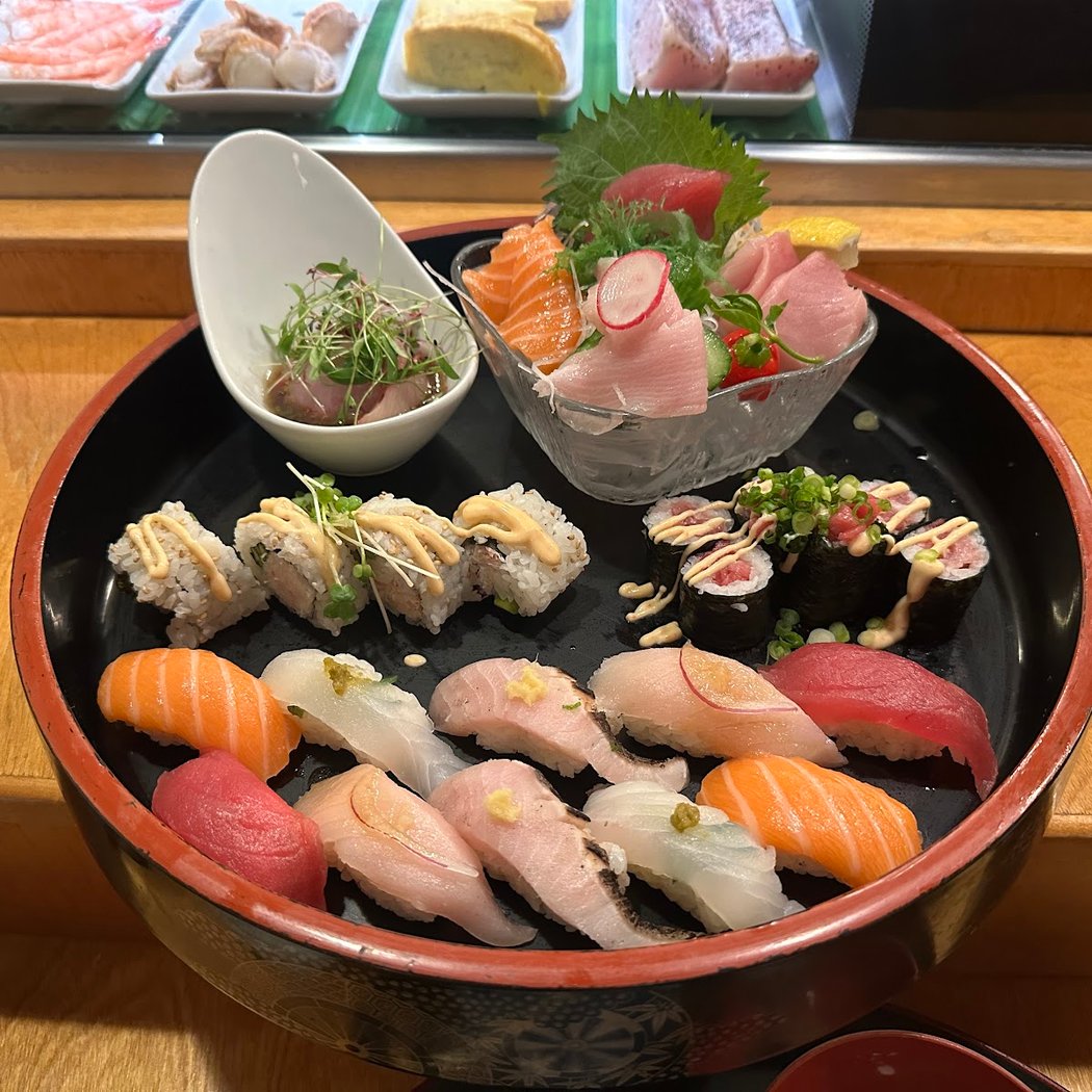 Goshi Japanese Restaurant 3