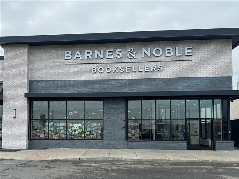 Barnes & Noble 2