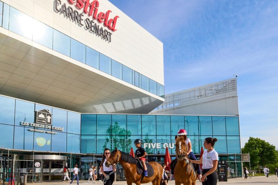 Poney Club - Westfield Carré Sénart 1