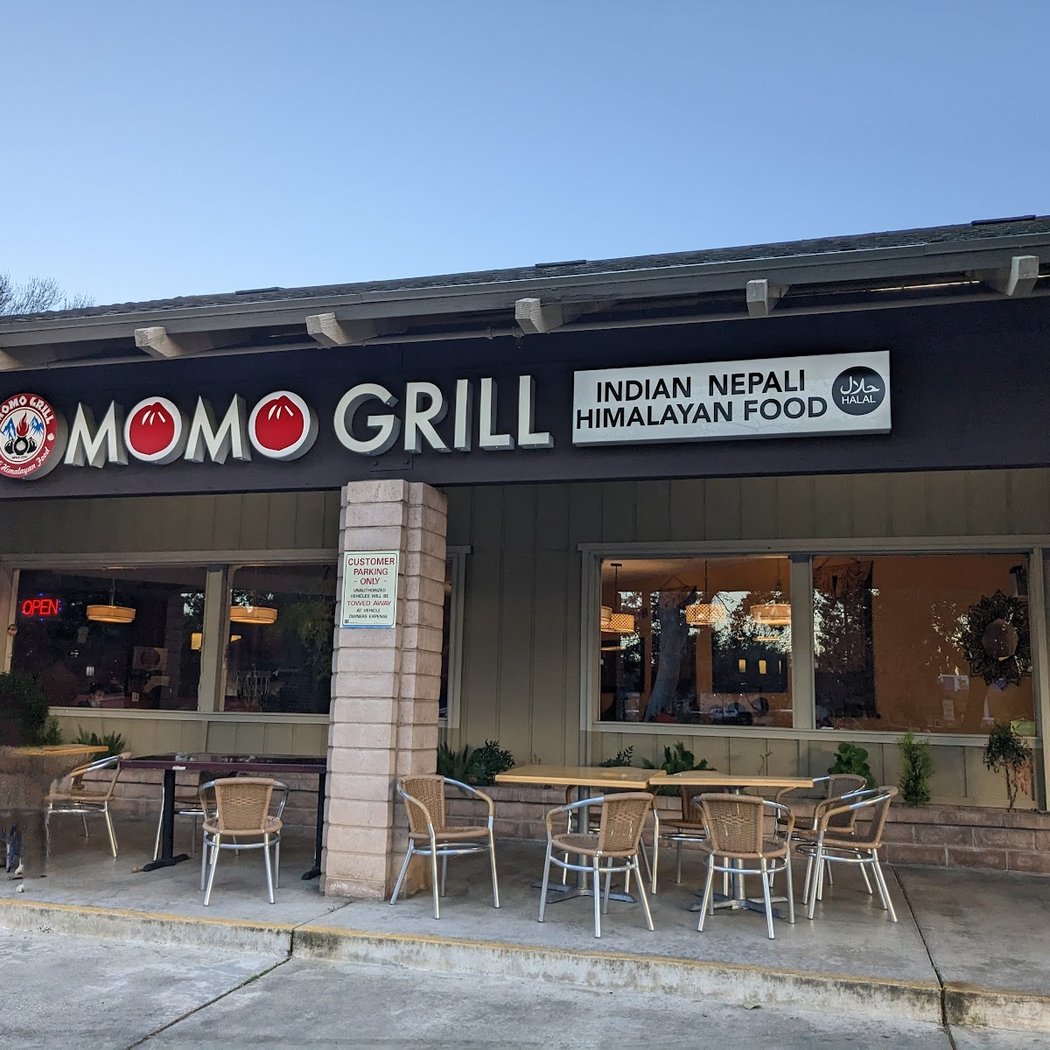 Momo Grill 2