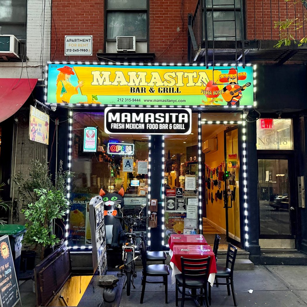 Mamasita Bar & Grill 2