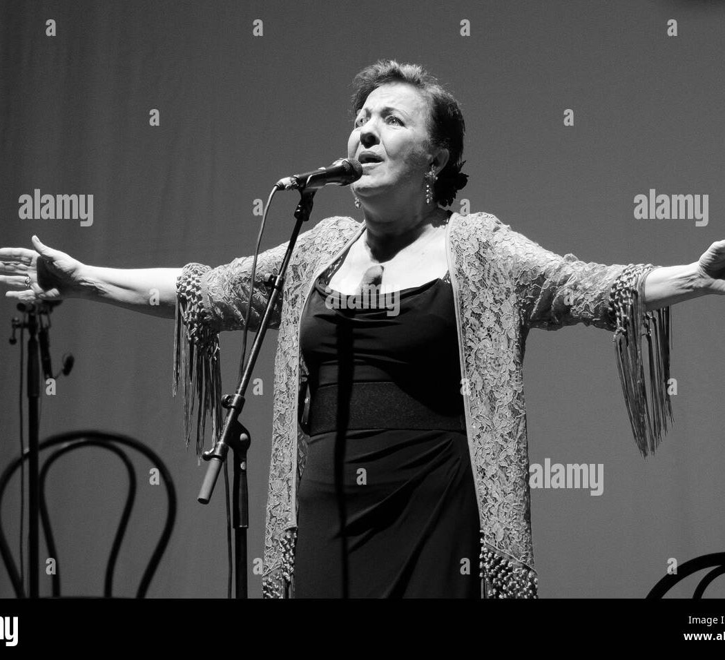 Carmen Linares con Marina Heredia, María Terremoto, Rafaela Carrasco... Perlas a millares 3