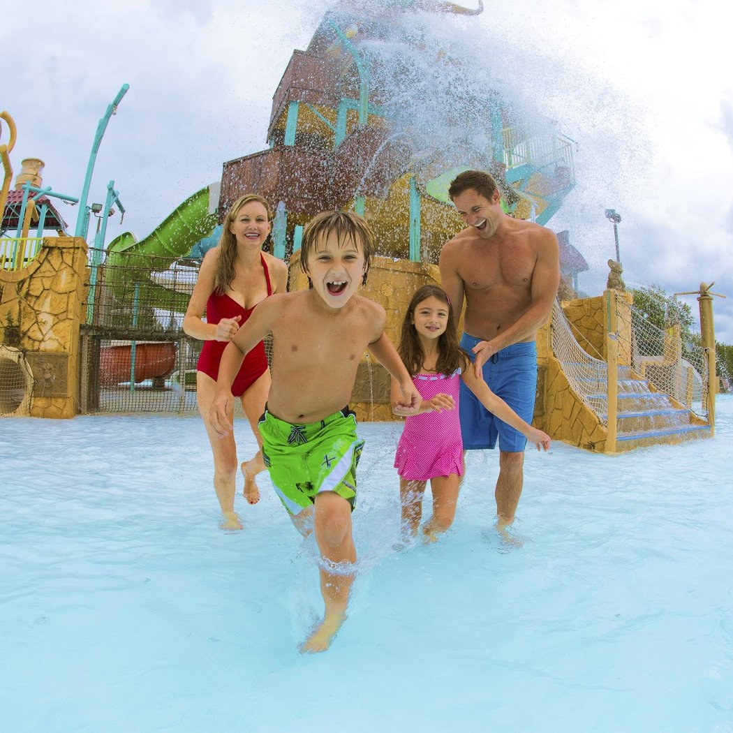 Six Flags Hurricane Harbor 1