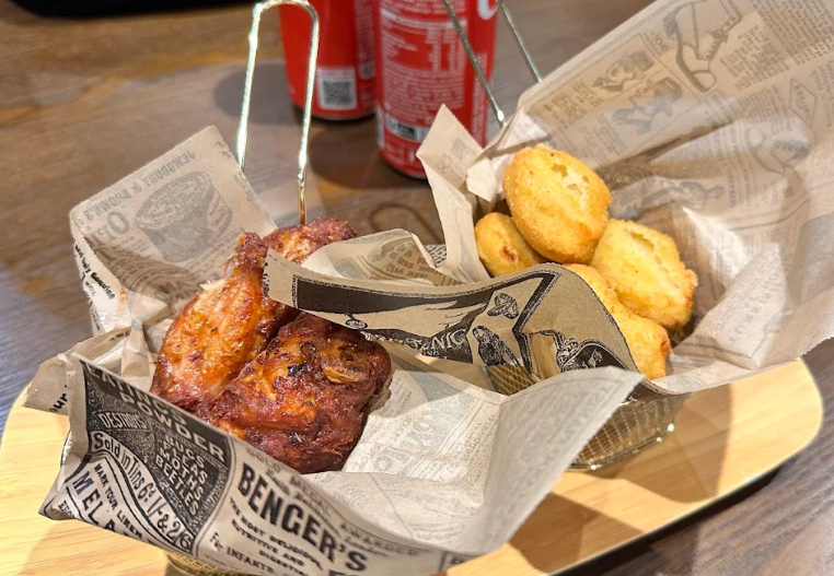 27 Burger Bar 3