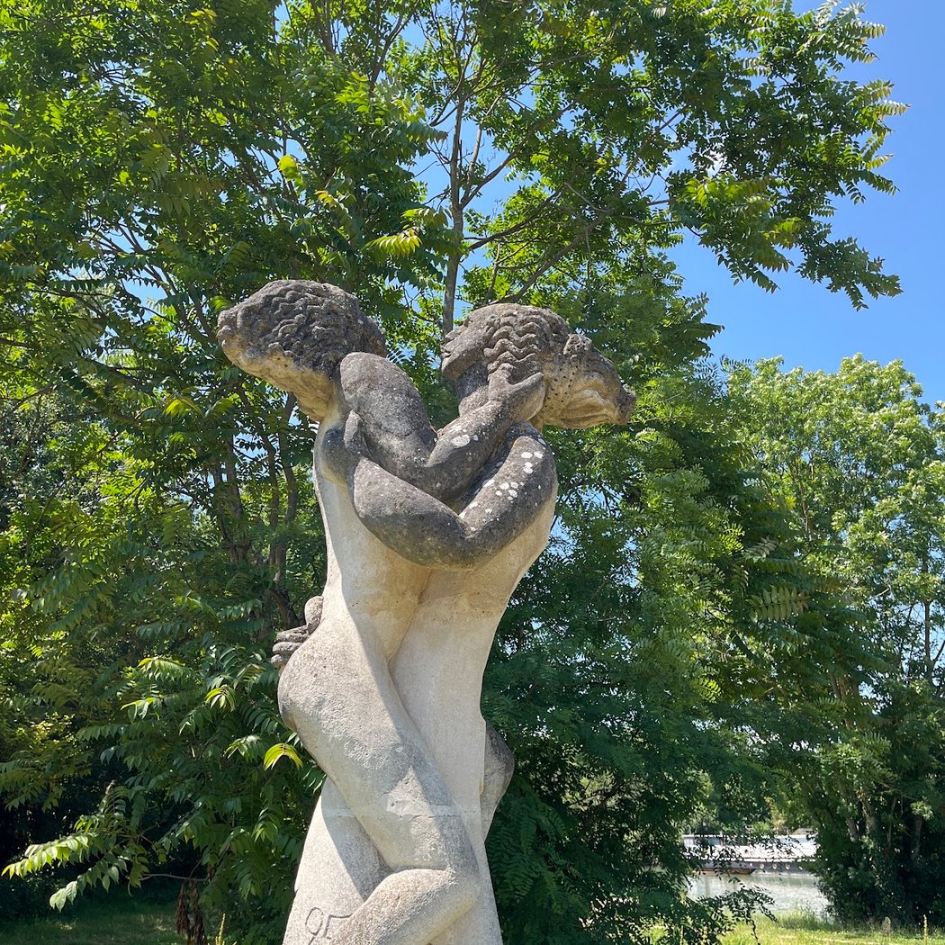 Garden sculptures of Dhuys 4