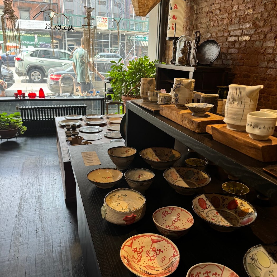 Makari Japanese Antiques and Fine Art 3