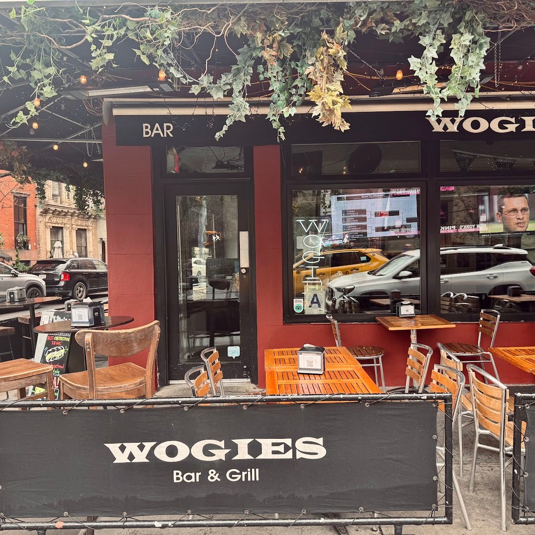 Wogies Bar & Grill , West Village 3