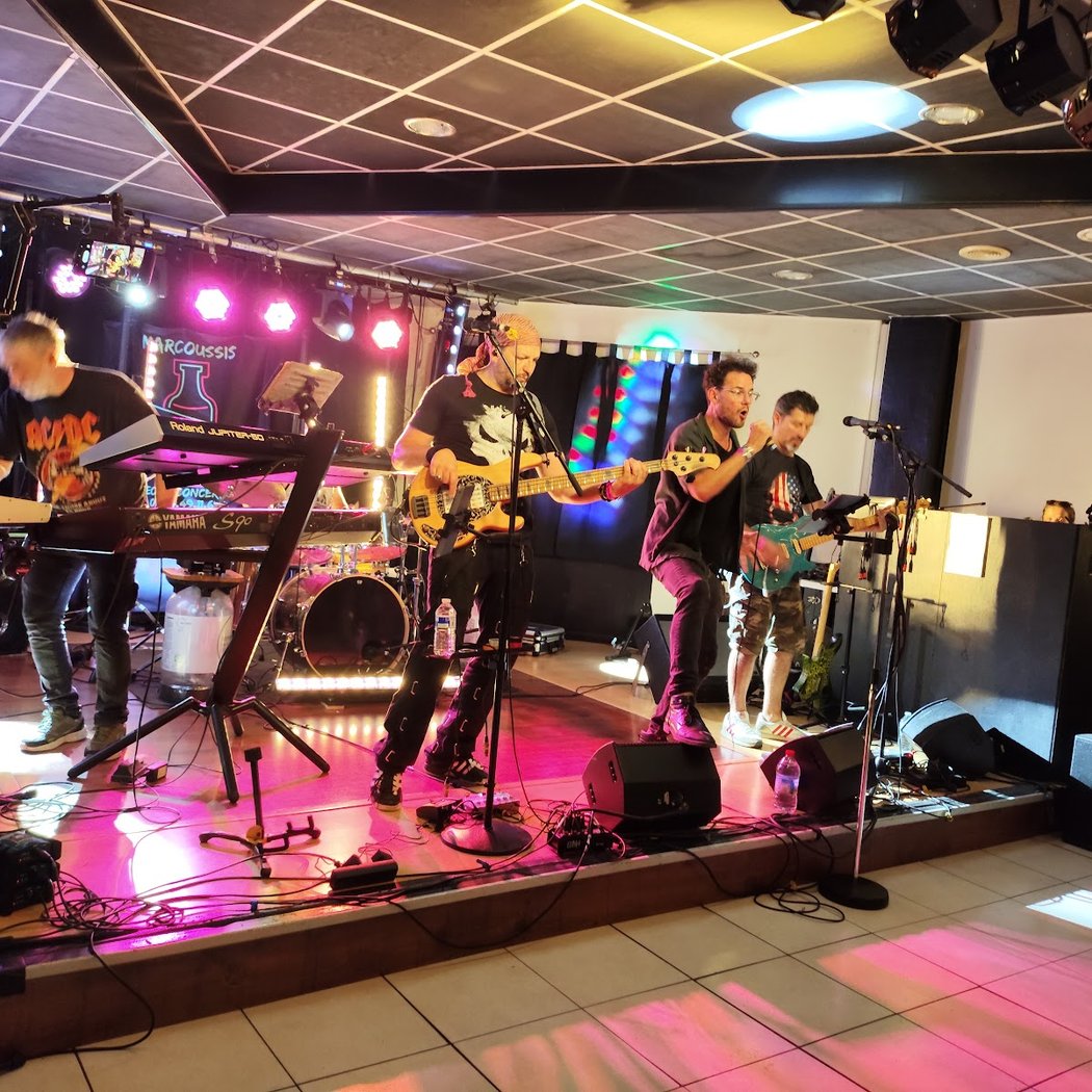 Deuxième soirée anniversaire de L'Usine avec Oxiriff 5