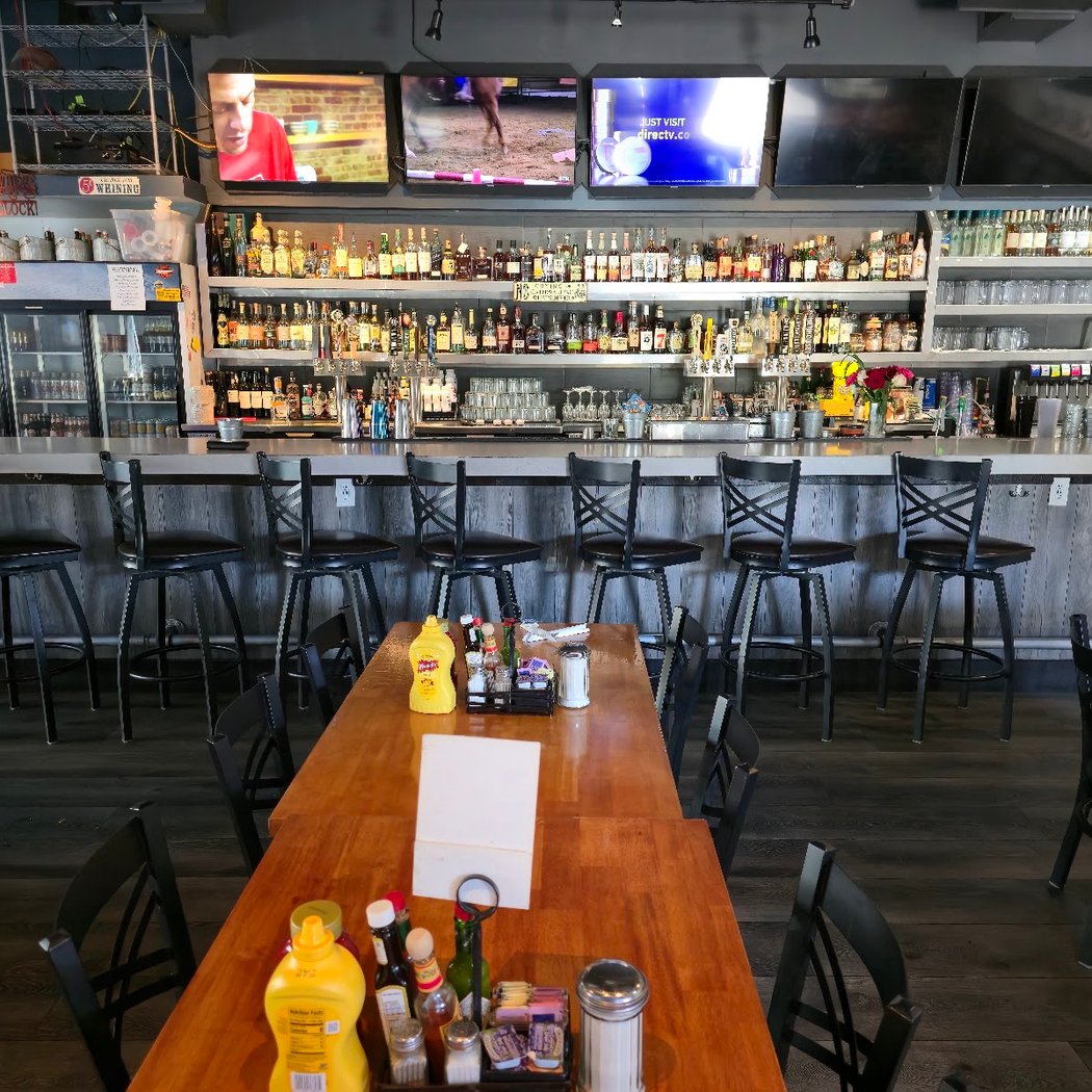 Maverick Grill and bar 3