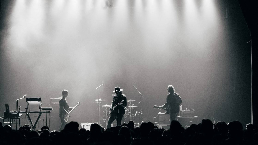 She Wants Revenge 1