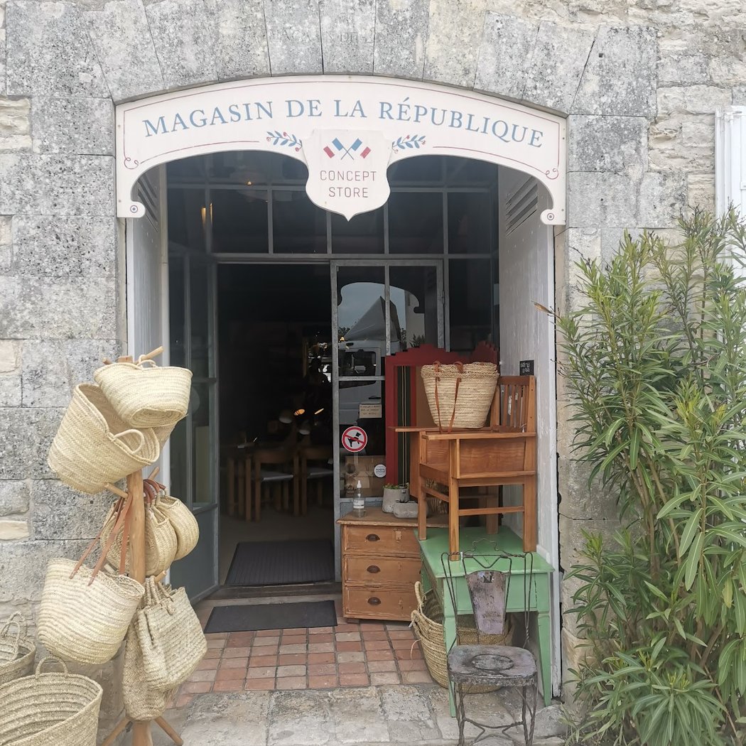 Magasin De La République 2