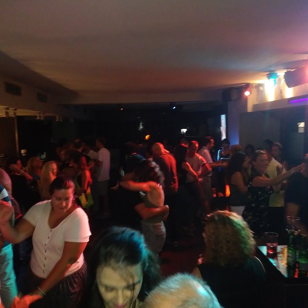 Bottom Club 1