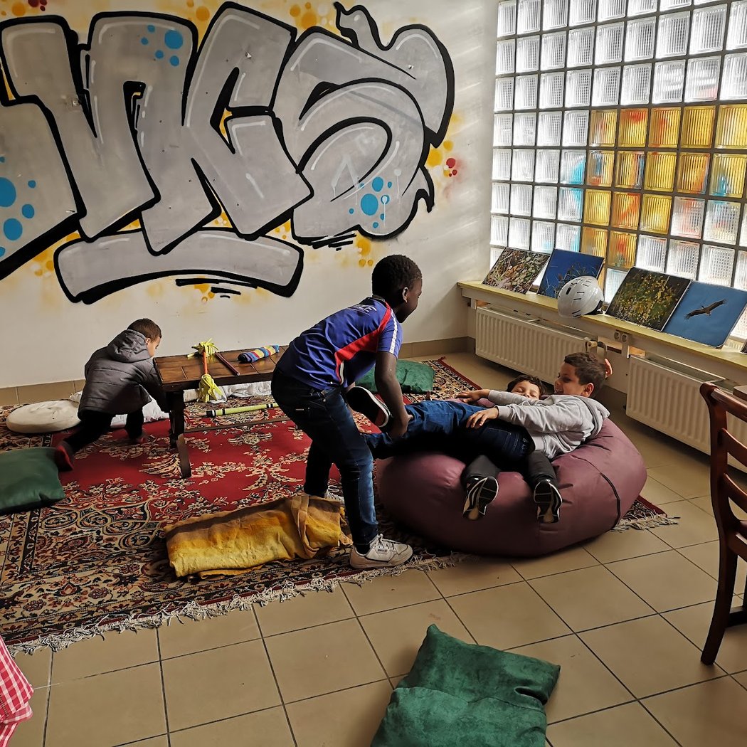 Maison du Peuple X BASE 3