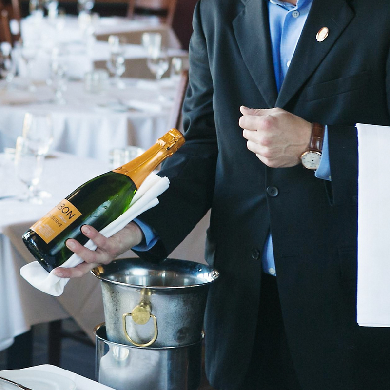 Wine Service Techniques 1