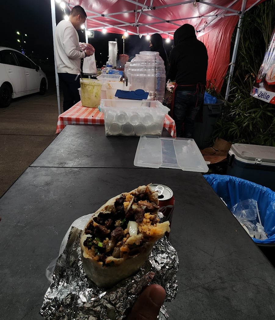 Los Pinches Tacos 3