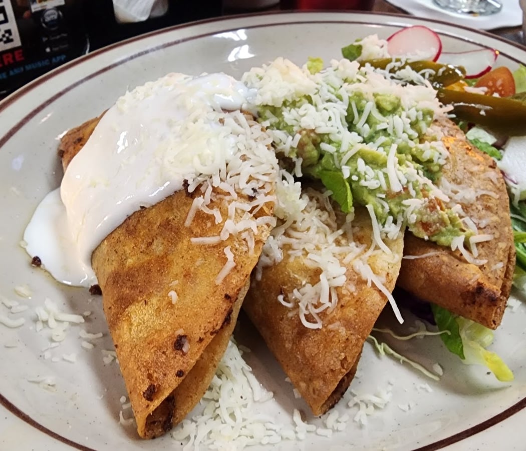 YOSSIE'S CANTINA 1