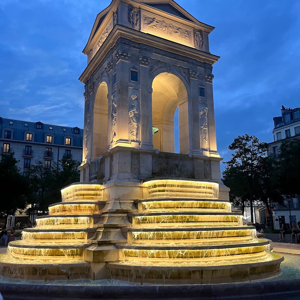 Fontaine des Innocents 2