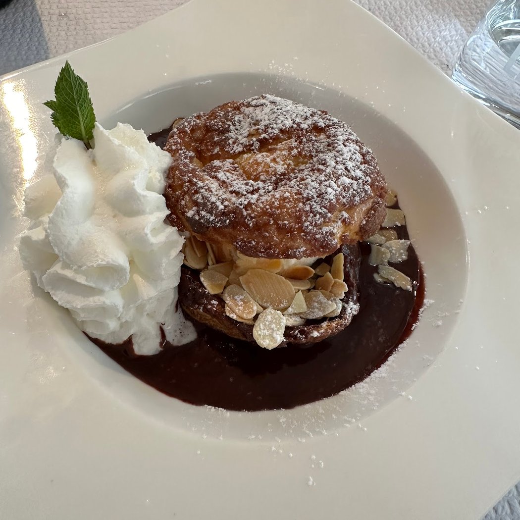 Le Tire-Bouchon 1