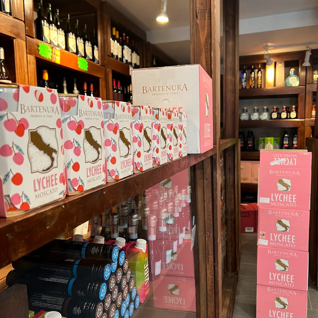 Lulu Wines & Liquor 2
