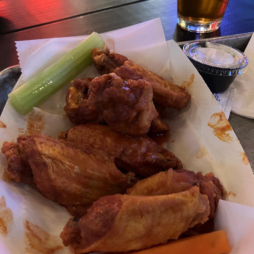 Dan and John's Wings Chelsea 1