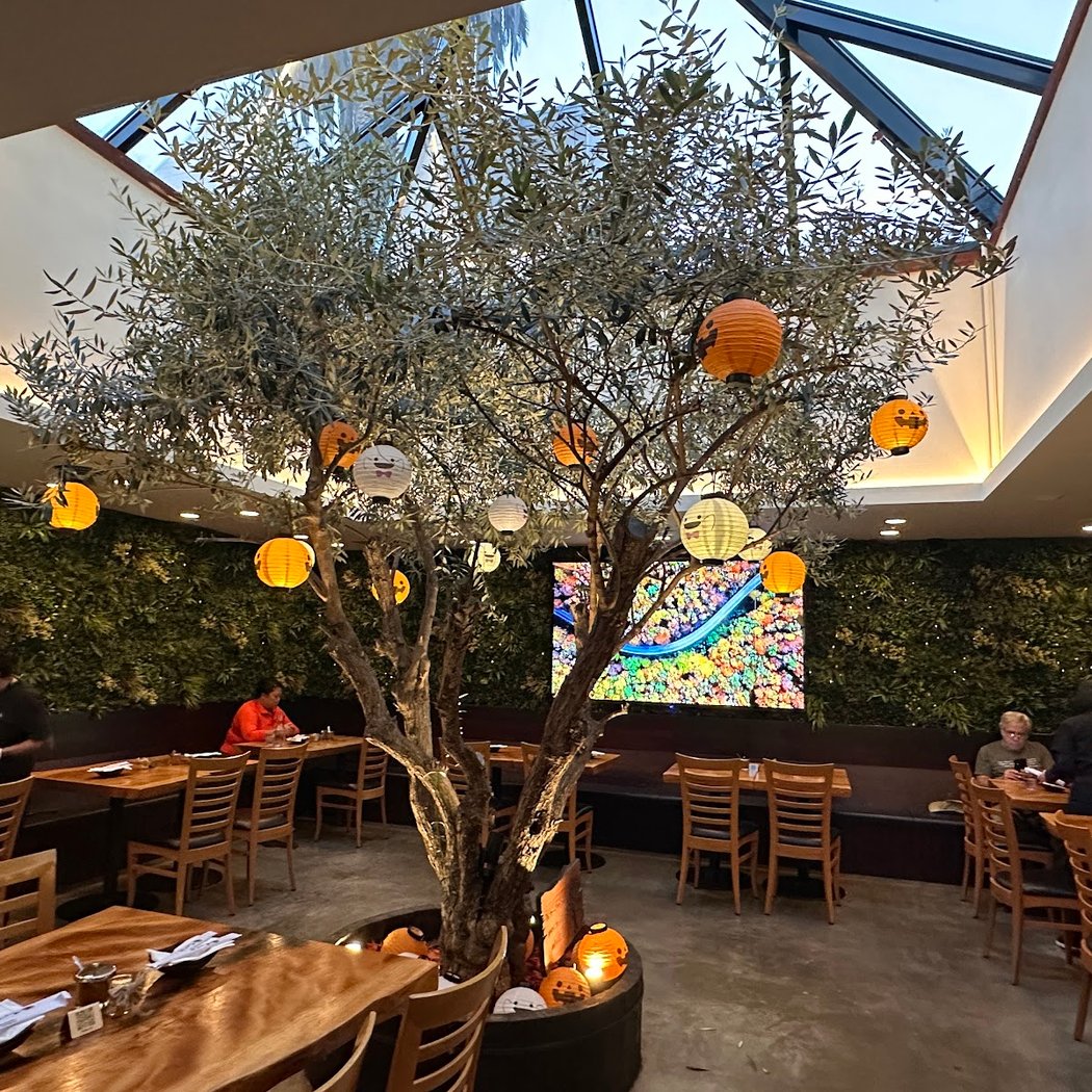 HINODEYA Ramen & Bar Chestnut 2