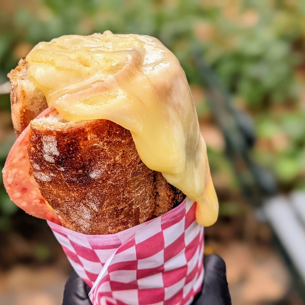 Baked Cheese Haus Raclette 1