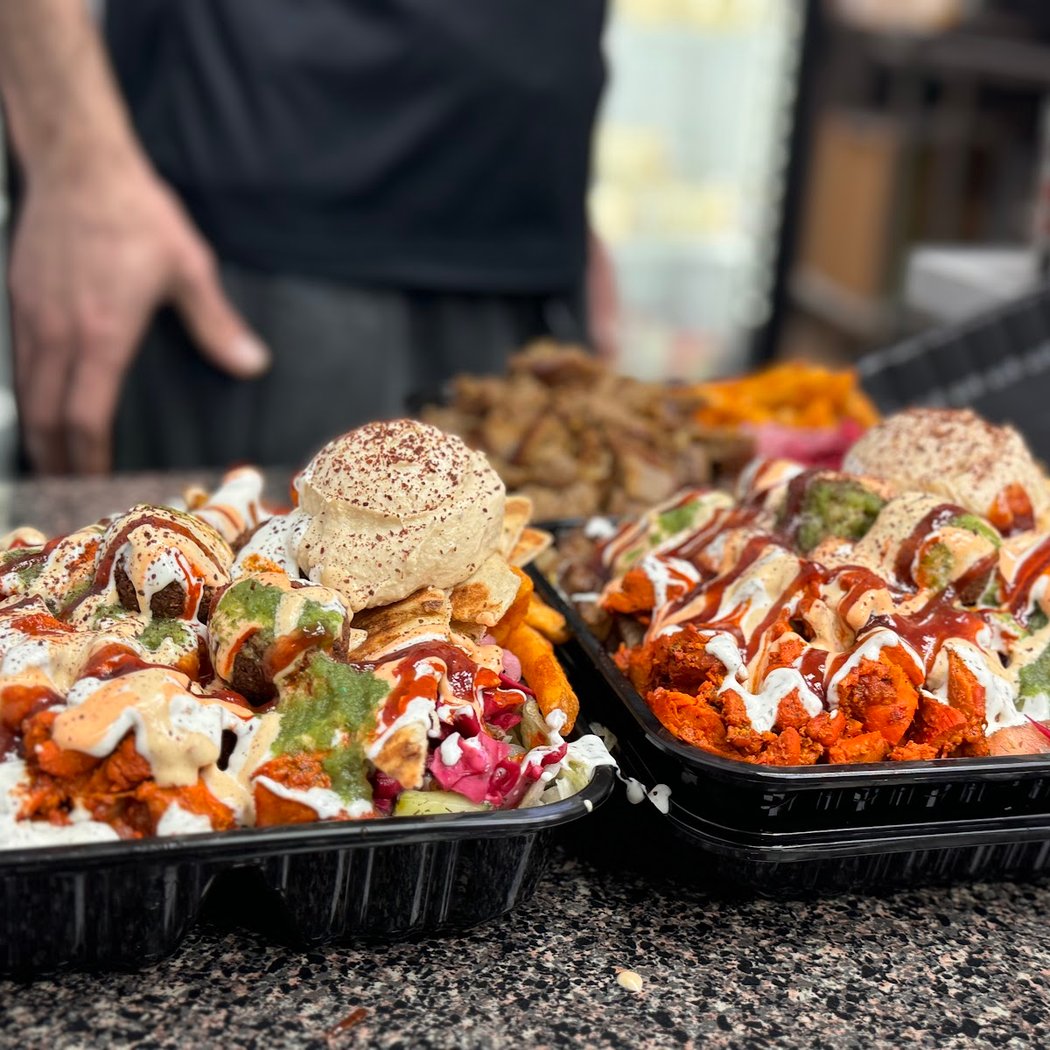 HUNCHOS Halal spot 1