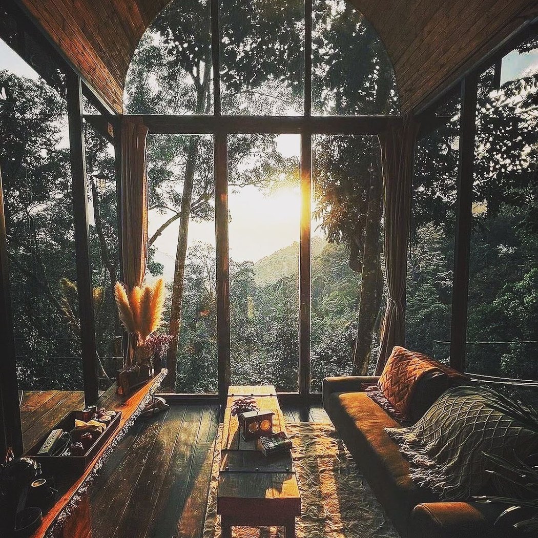 Yoga Nomad De Lou 2