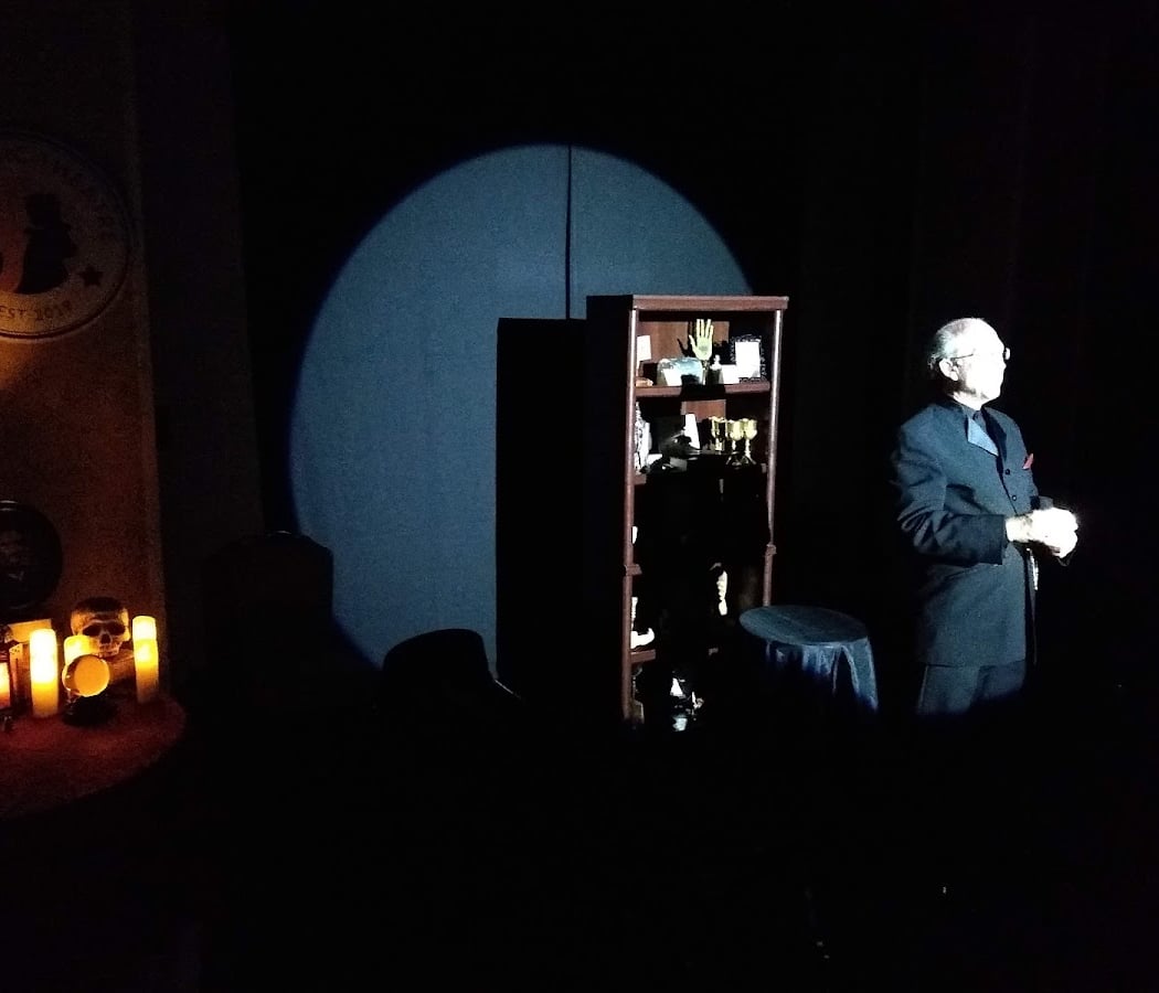 The Magic Showcase at Poe's Magic Theatre 3