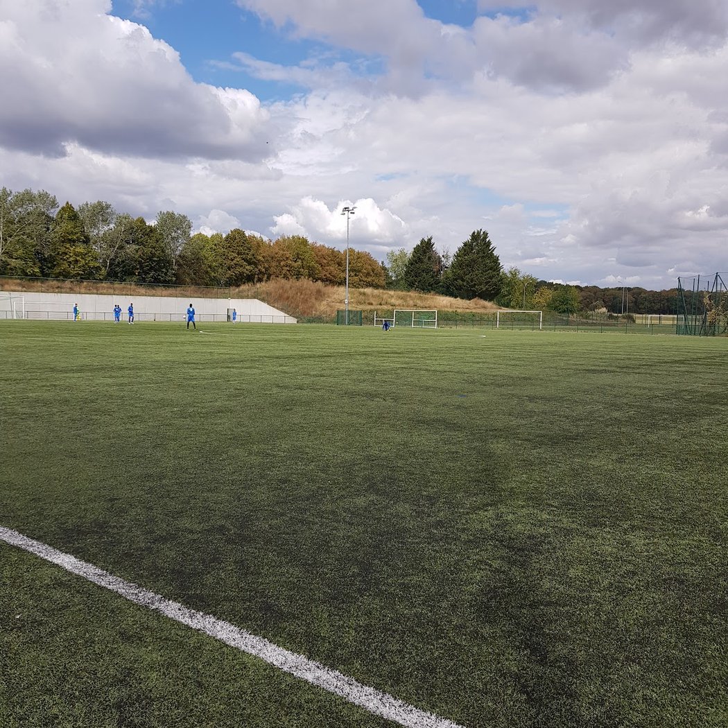 Le Mee sur Seine vs Montreuil Football Club 2