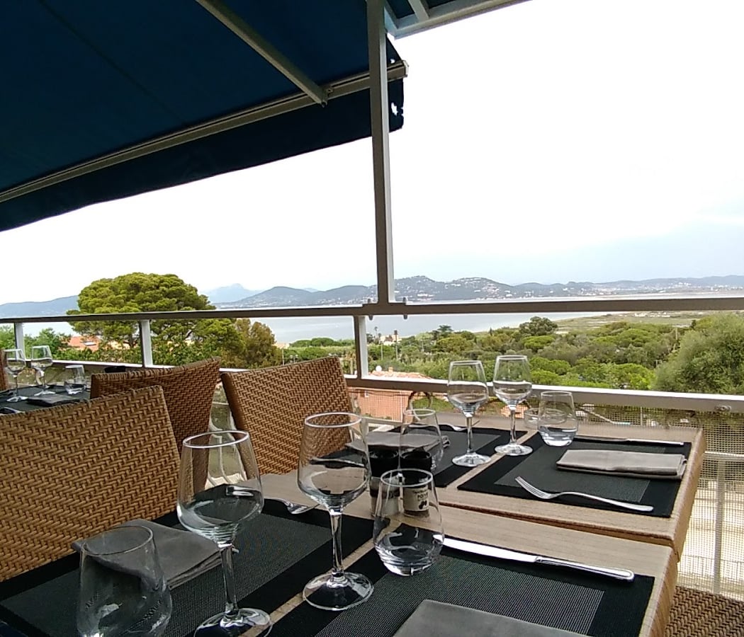 Le Grand Baie 2
