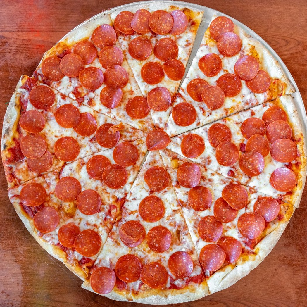 Rocky's Pizzeria & Resturant 1