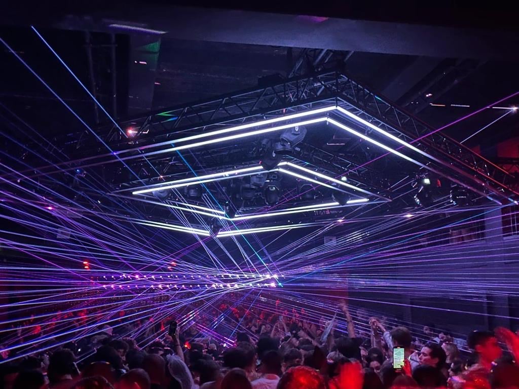 Gate Club 4