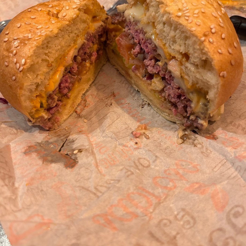 Miam' Burger Foodtruck emplacement: Bourget du Lac 4