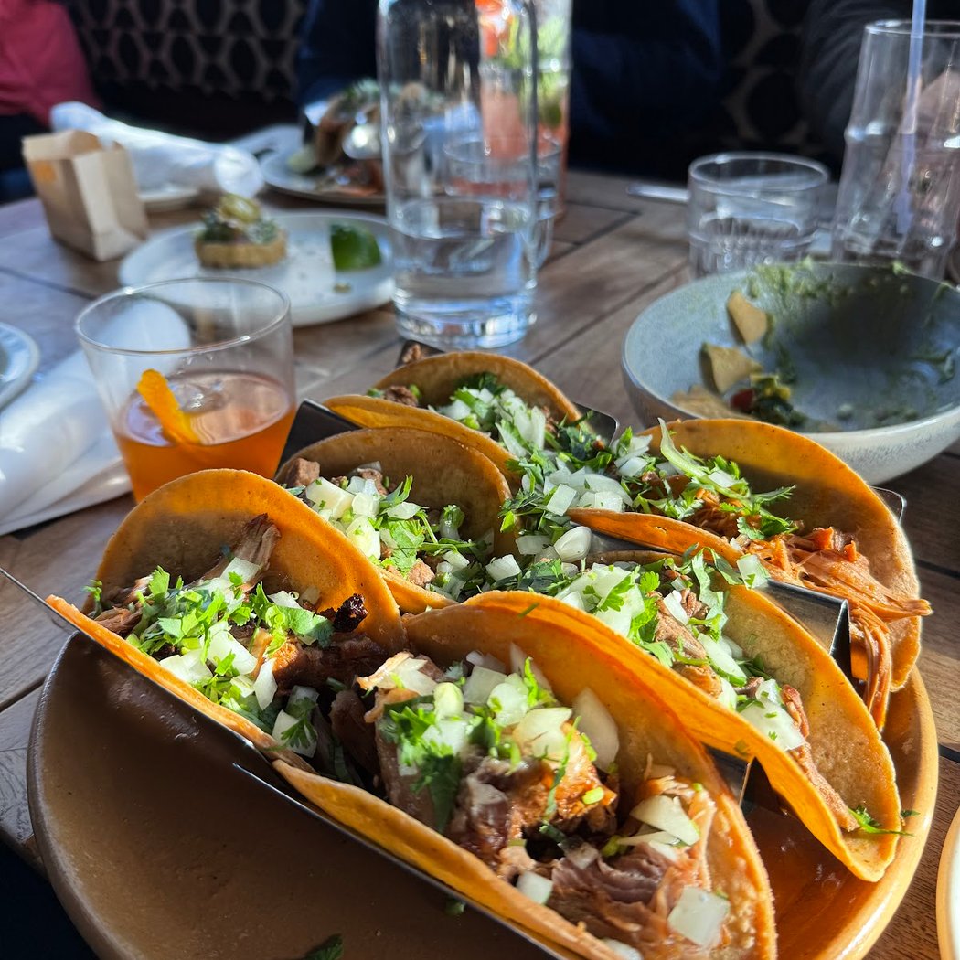 Fiesta Hour at Flores 3
