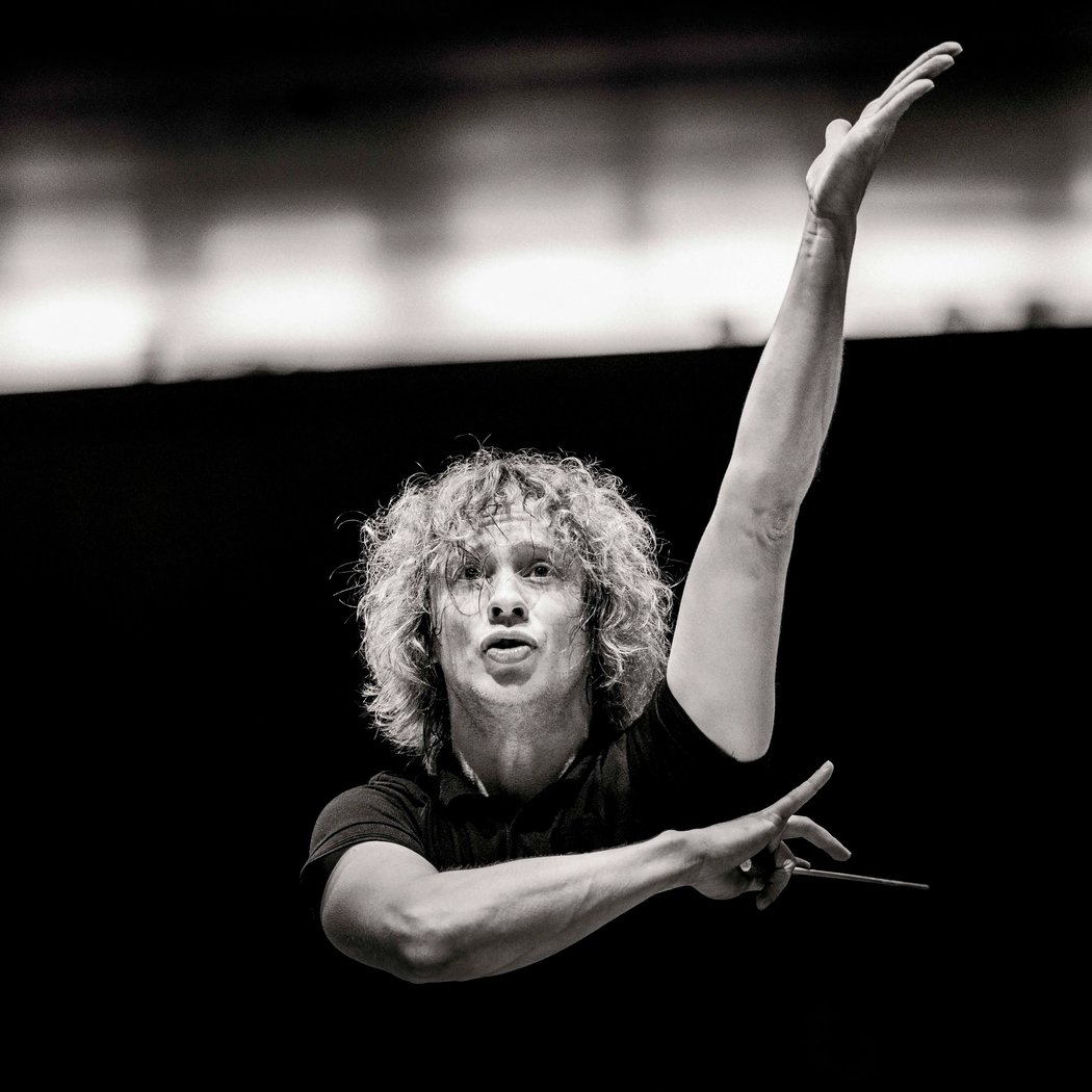 Rouvali dirige l'Orchestra Filarmonica della Scala 1