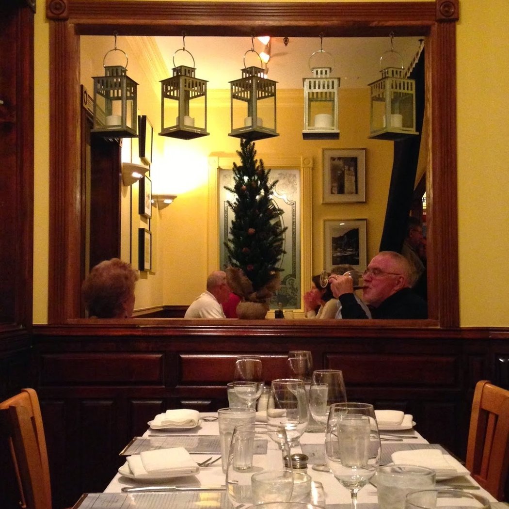 Gianni's Italian Bistro 2