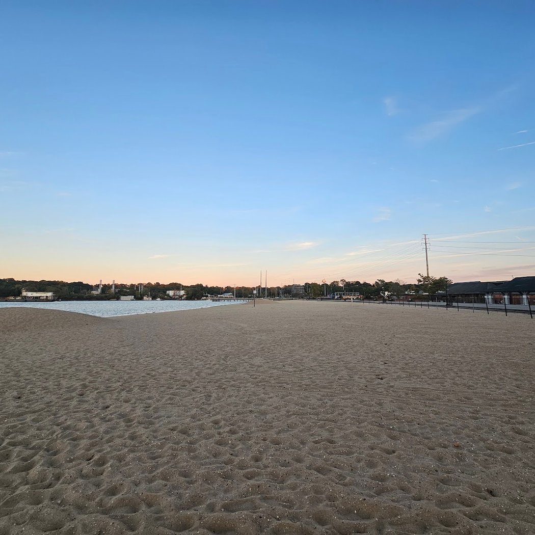 Bar Beach 2